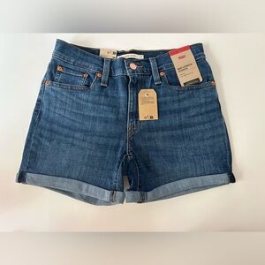 NWT Levi’s Mid Length Woman’s Shorts